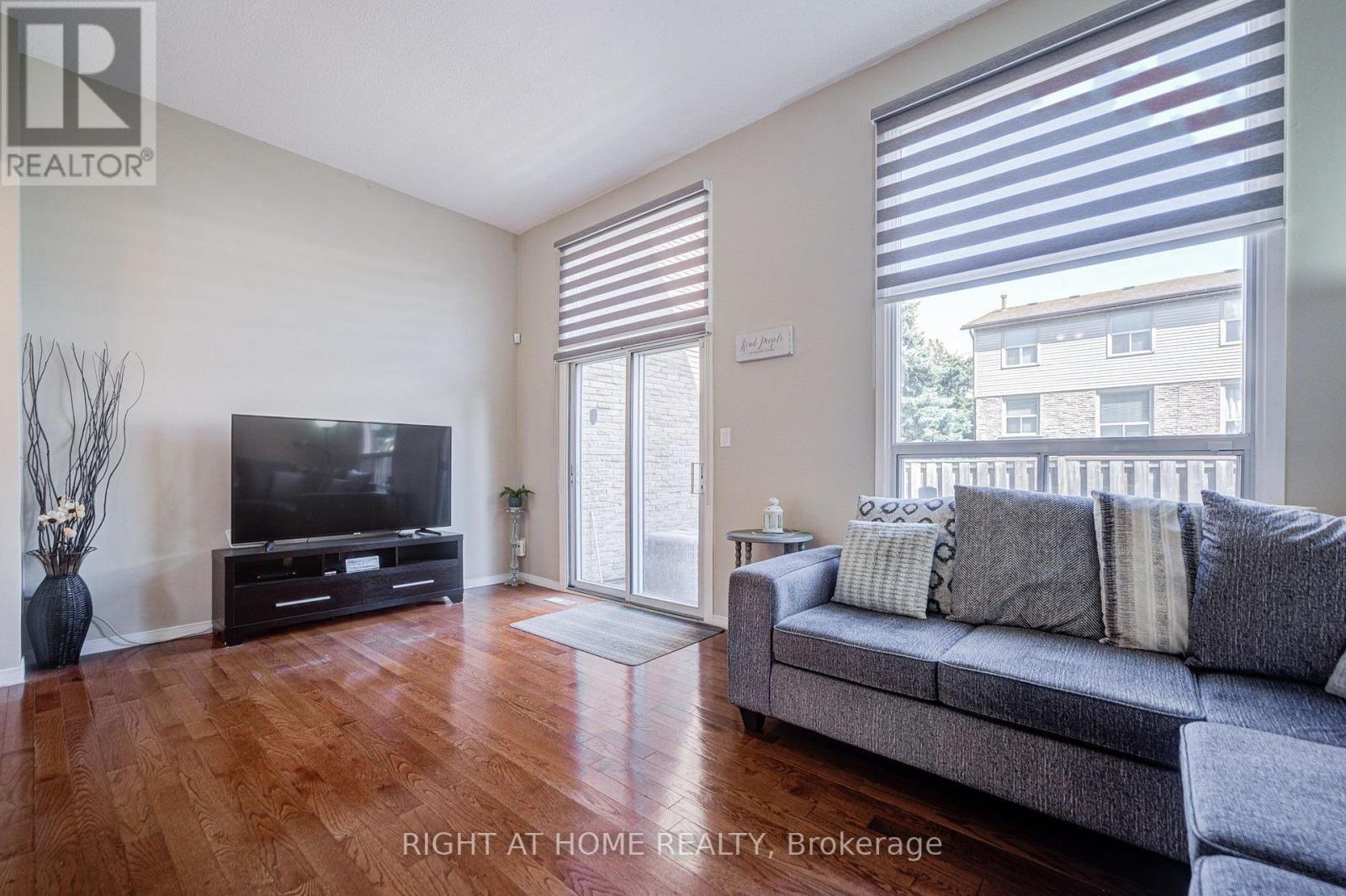 #48 6100 MONTEVIDEO ROAD - 12