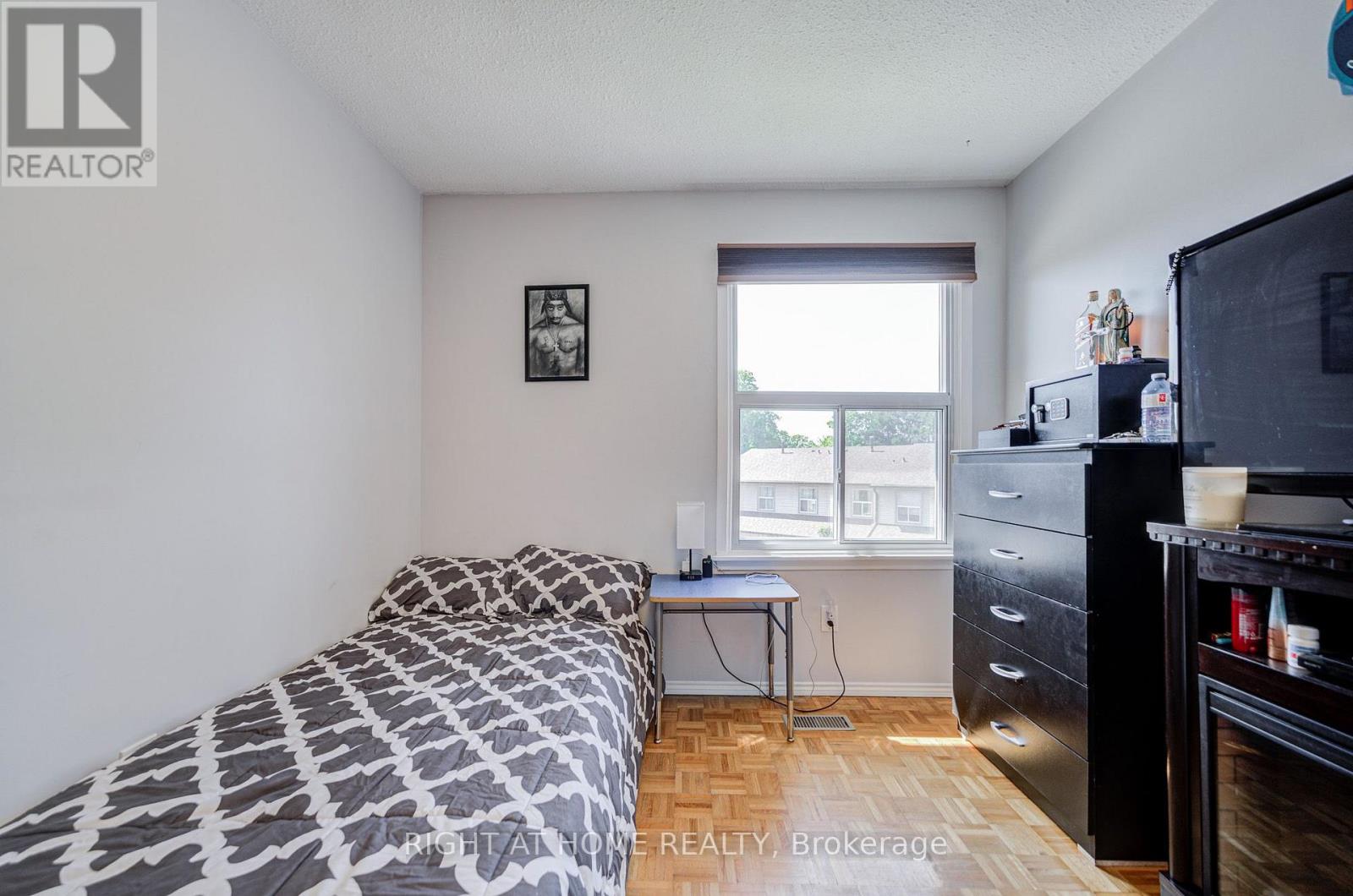 #48 6100 MONTEVIDEO ROAD - 42