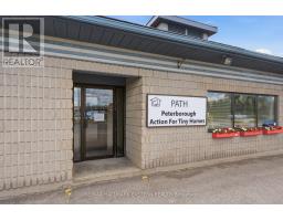 385 Lansdowne Street E, Peterborough, ON K9L2A3 Photo 6