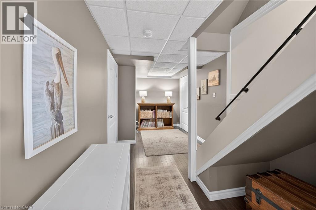 60 DUNROBIN Drive - Image 28