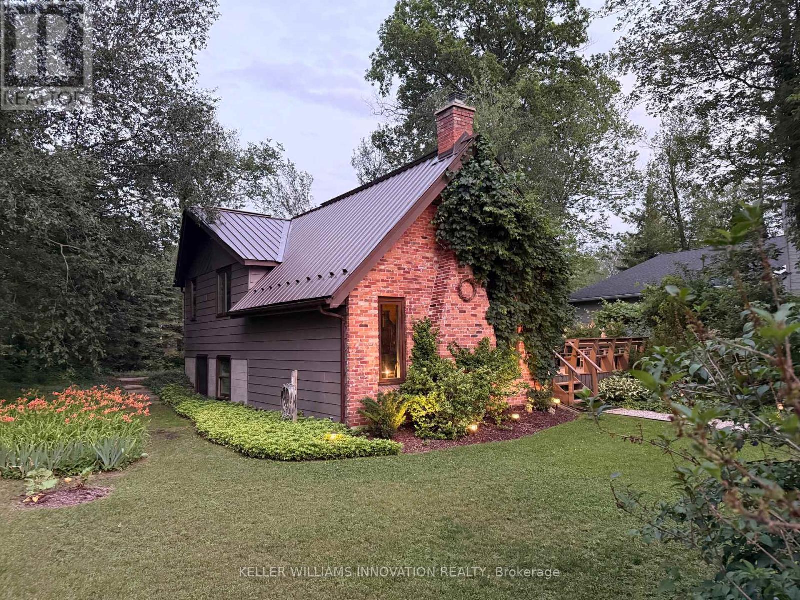 294 HURON ROAD - 2