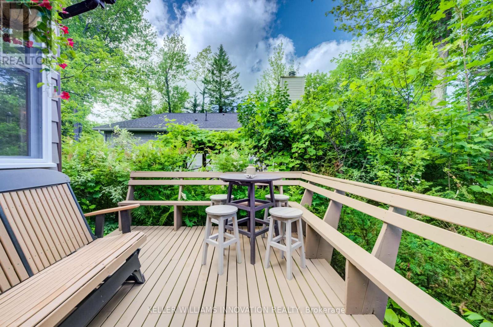294 HURON ROAD - Image 39