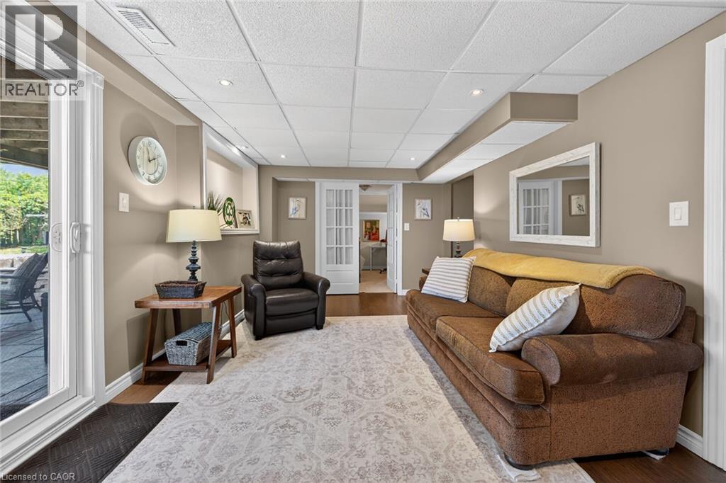 60 DUNROBIN Drive - Image 30