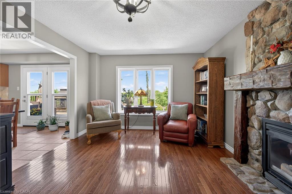 60 DUNROBIN Drive - Image 15