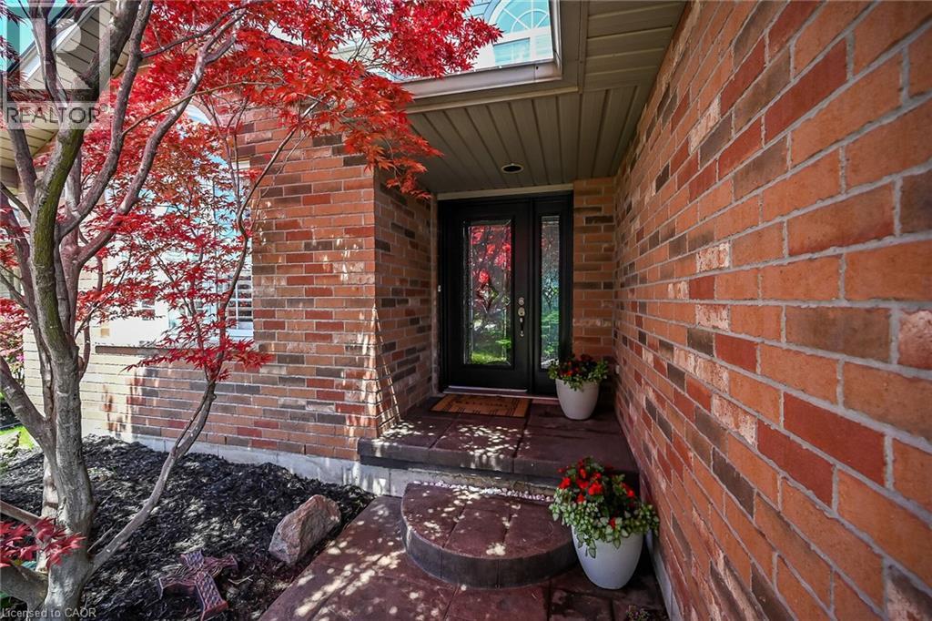 60 DUNROBIN Drive - Image 4