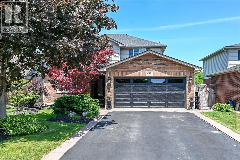 60 DUNROBIN Drive - 2