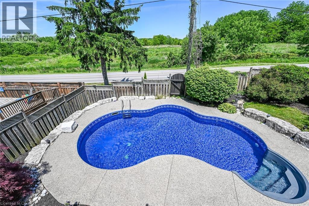 60 DUNROBIN Drive - Image 37