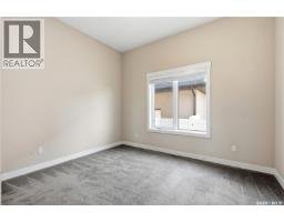 579 Boykowich Crescent, Saskatoon, SK S7W0S5 Photo 38