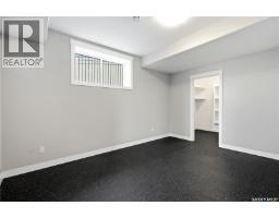 579 Boykowich Crescent, Saskatoon, SK S7W0S5 Photo 46