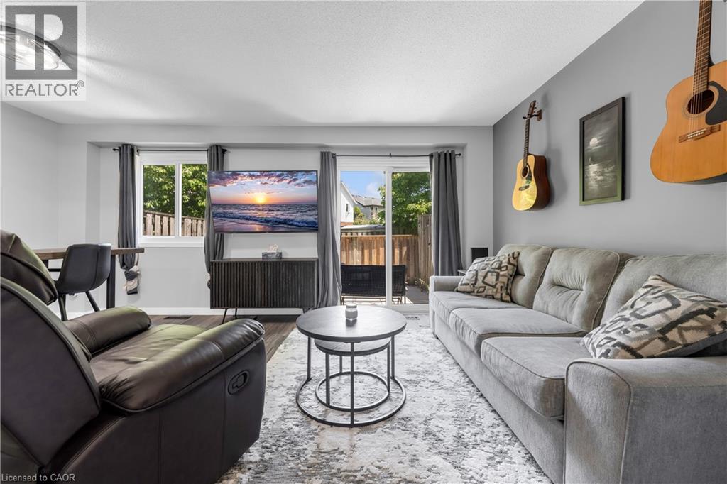 #32 386 HIGHLAND Road W - 11