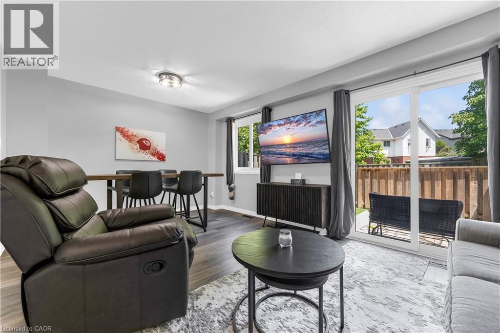 #32 386 HIGHLAND Road W - 12