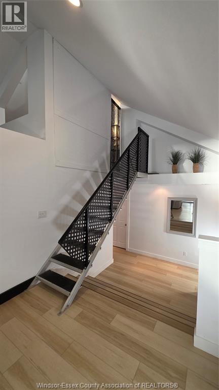 1646 PARK - 12