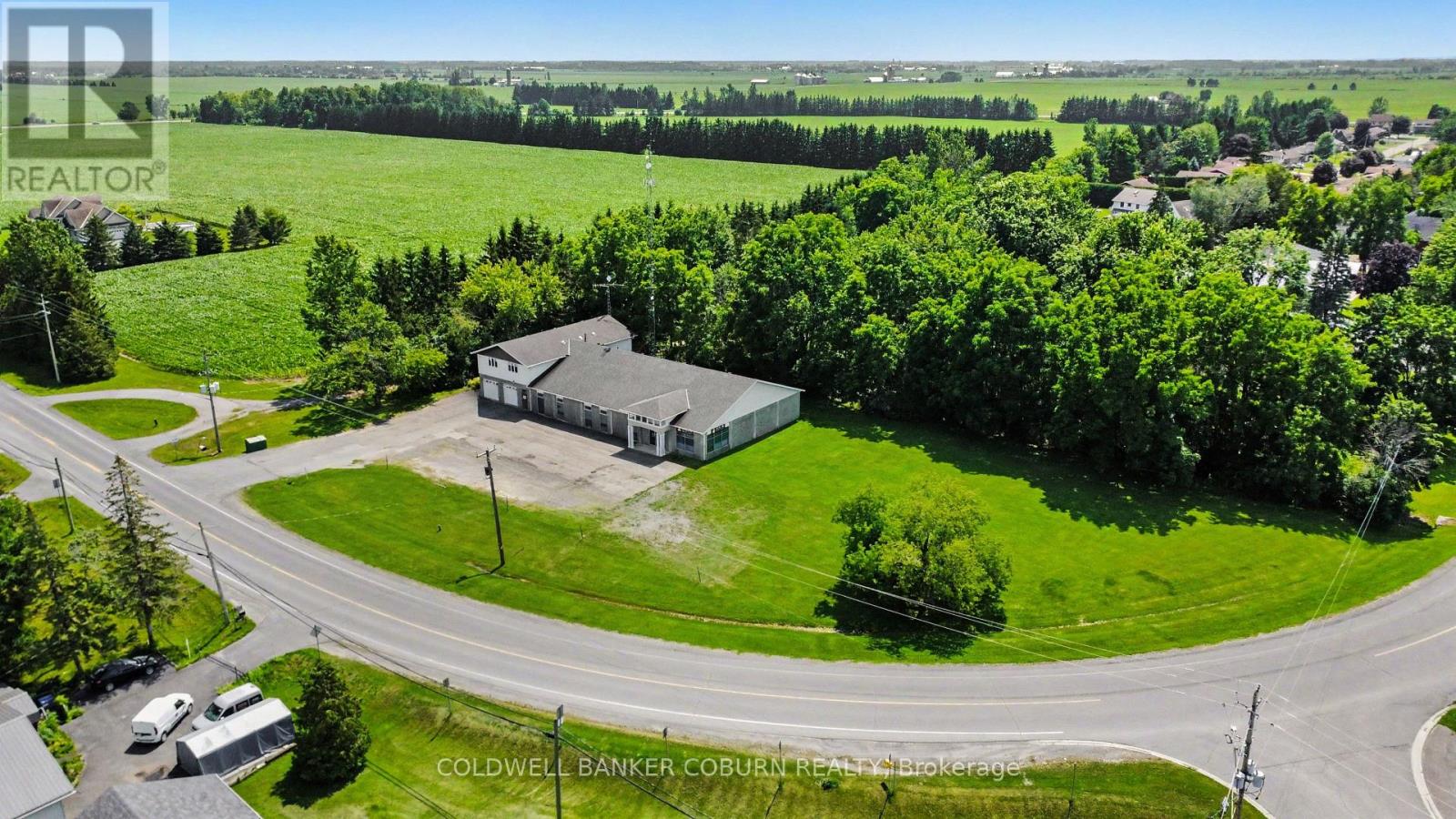 82 Main St. S. (2808 County Road 7)