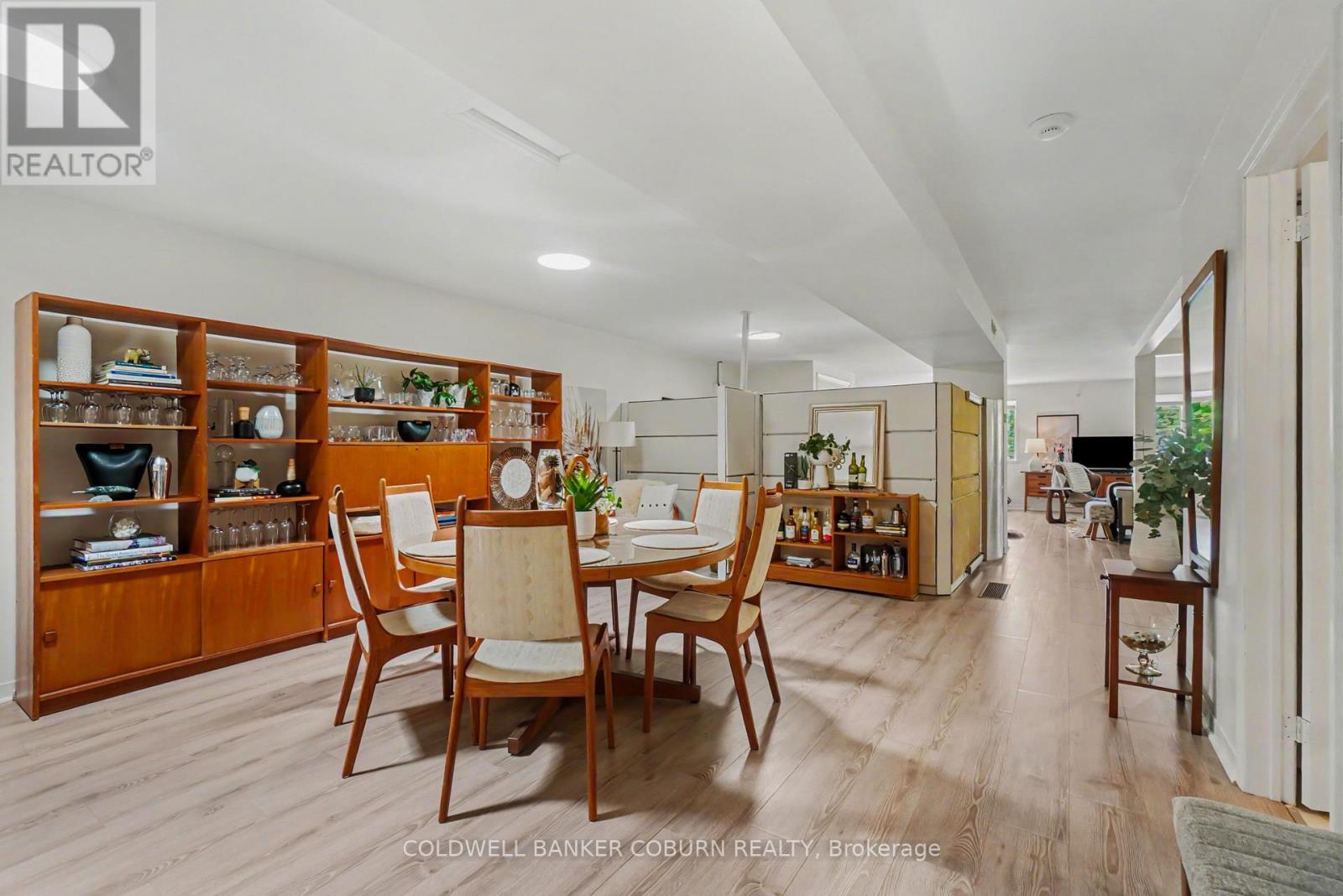82 Main Street South — photo 43