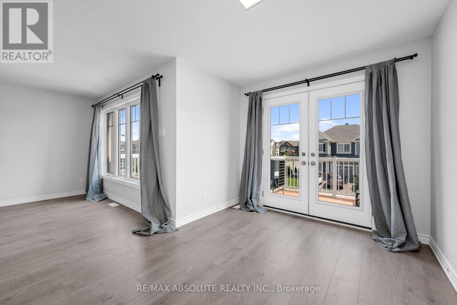 374 WILLOW ASTER CIRCLE, Ottawa. Luxury613. By Peter Sagos - Image 13
