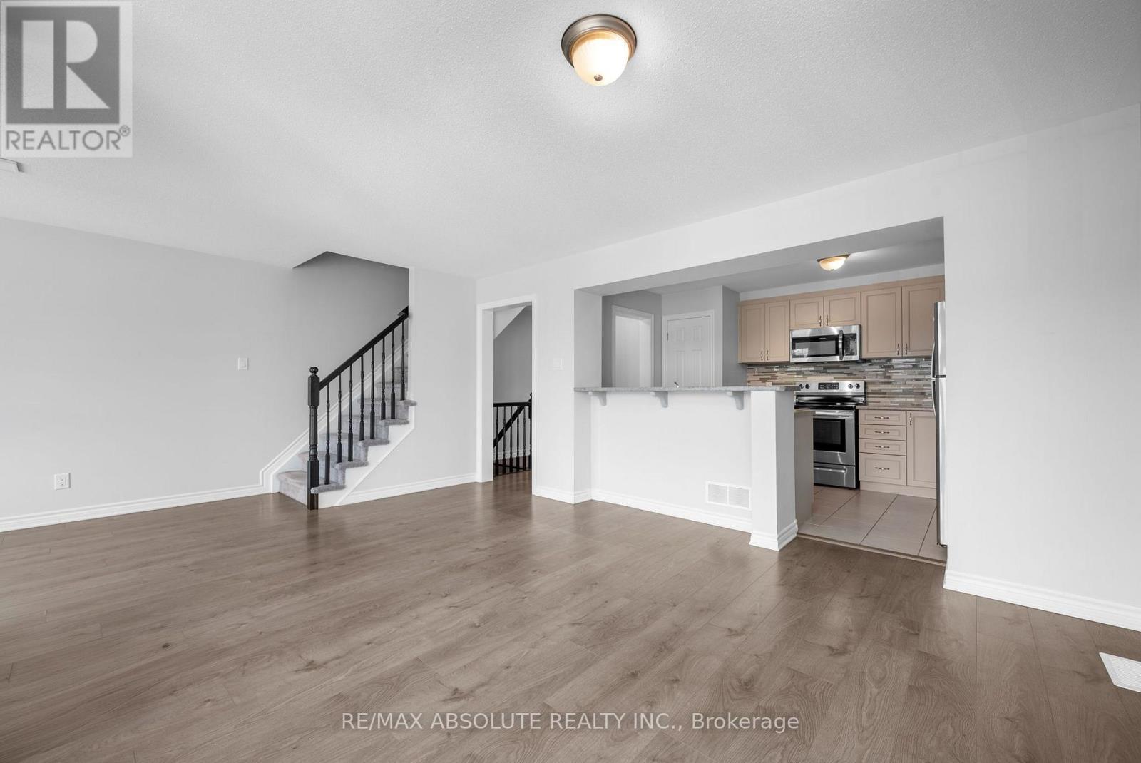 374 WILLOW ASTER CIRCLE, Ottawa. Luxury613. By Peter Sagos - Image 9