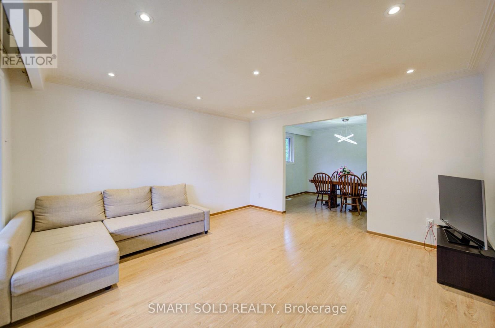 56 GATESVIEW AVENUE - 11