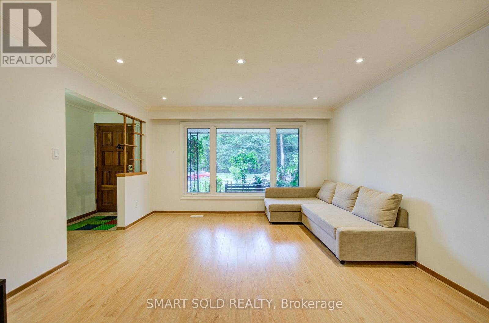 56 GATESVIEW AVENUE - 13