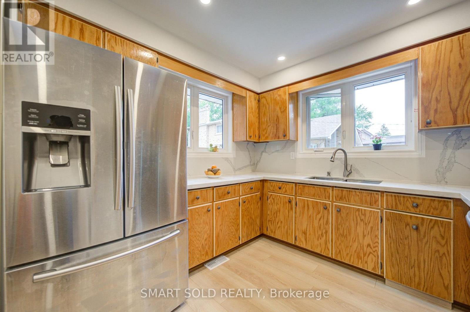 56 GATESVIEW AVENUE - 20