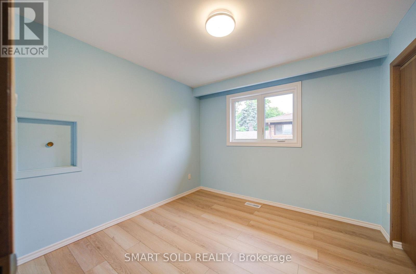 56 GATESVIEW AVENUE - 23