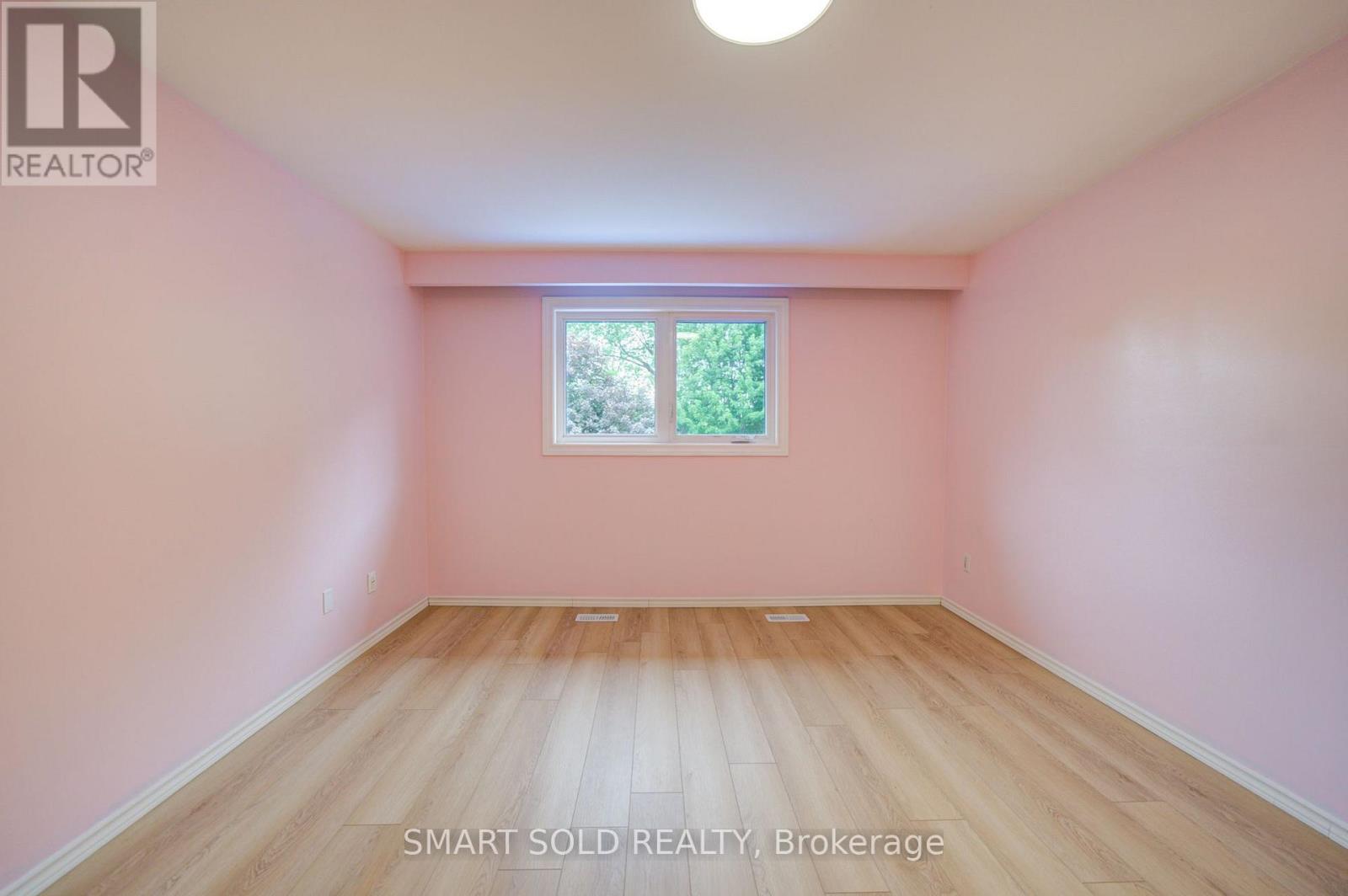 56 GATESVIEW AVENUE - 26