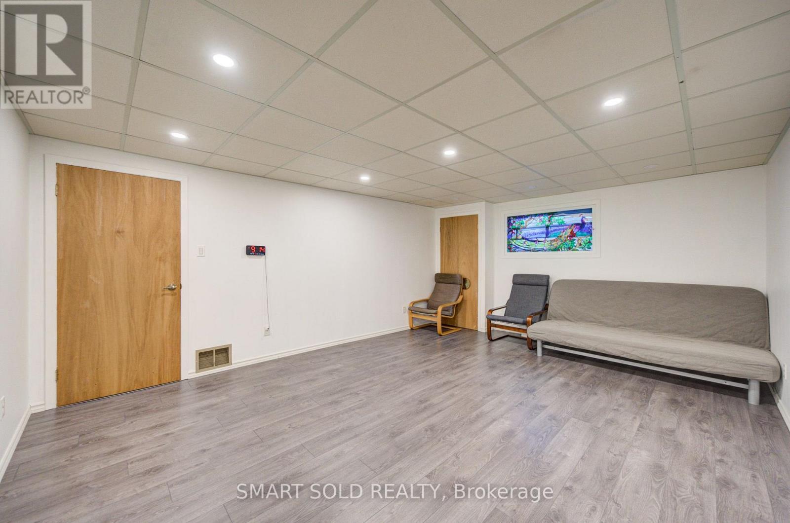 56 GATESVIEW AVENUE - 39