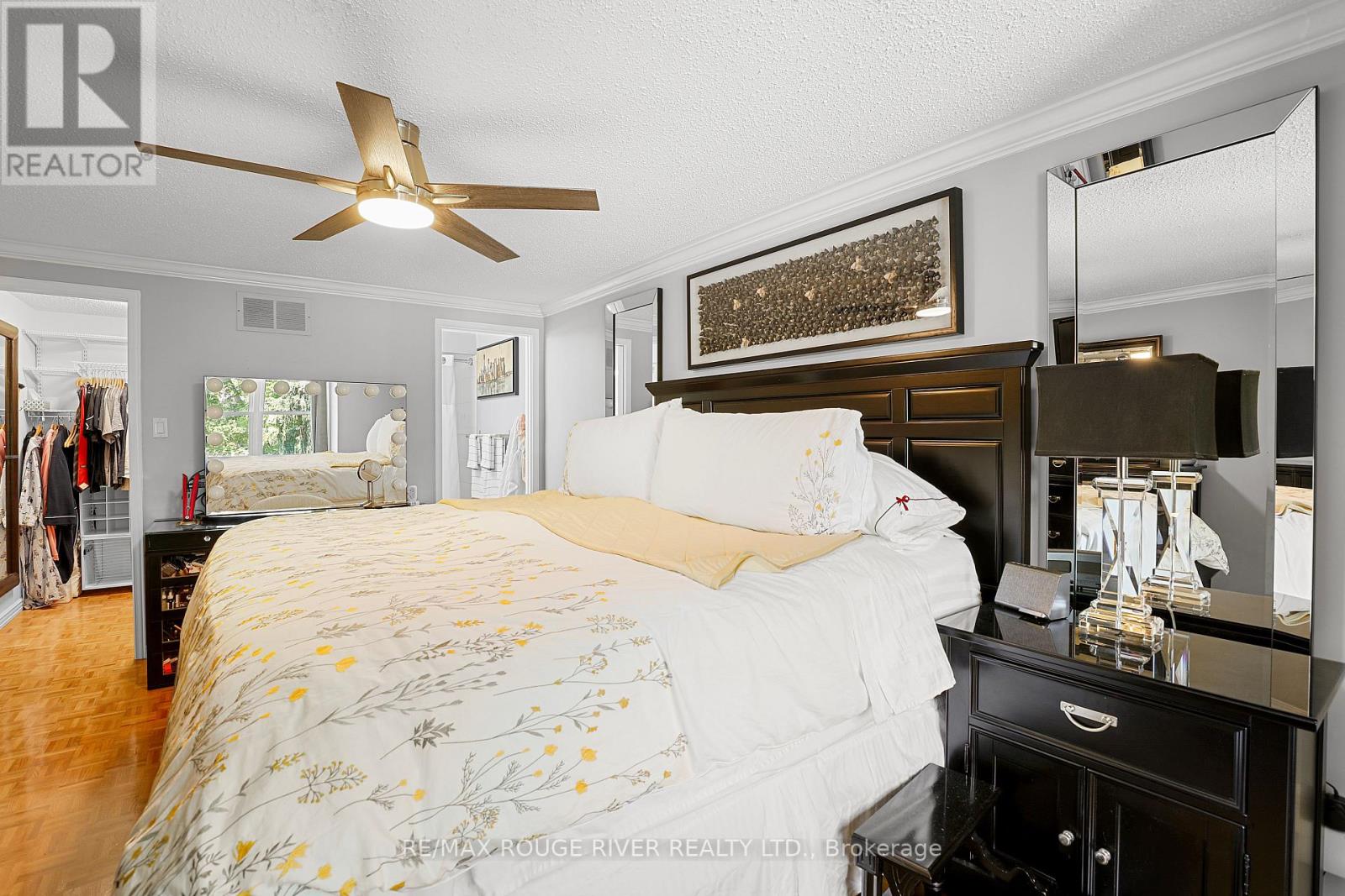 11 CANMORE BOULEVARD - 26