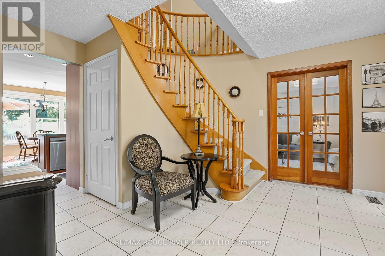 11 CANMORE BOULEVARD - 3