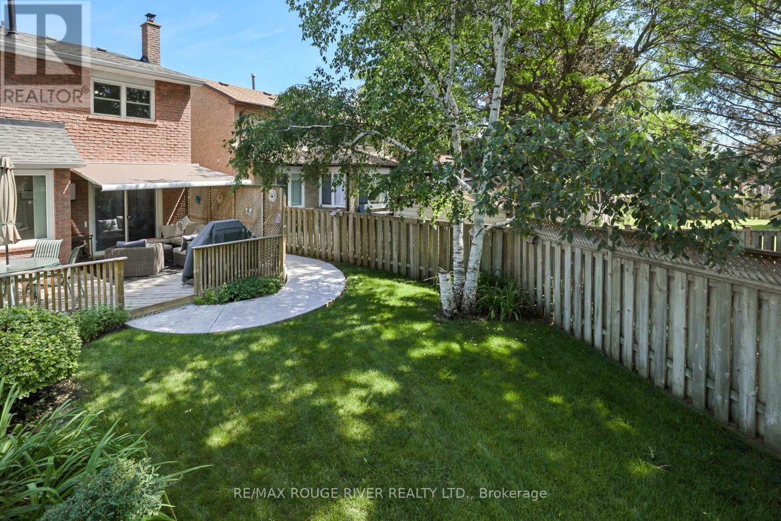 11 CANMORE BOULEVARD - 38
