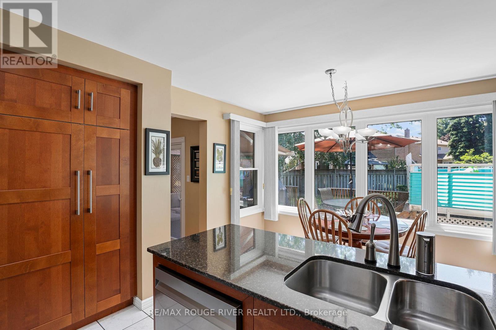 11 CANMORE BOULEVARD - 7