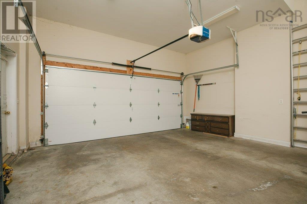 31 Parkmount Close - 40
