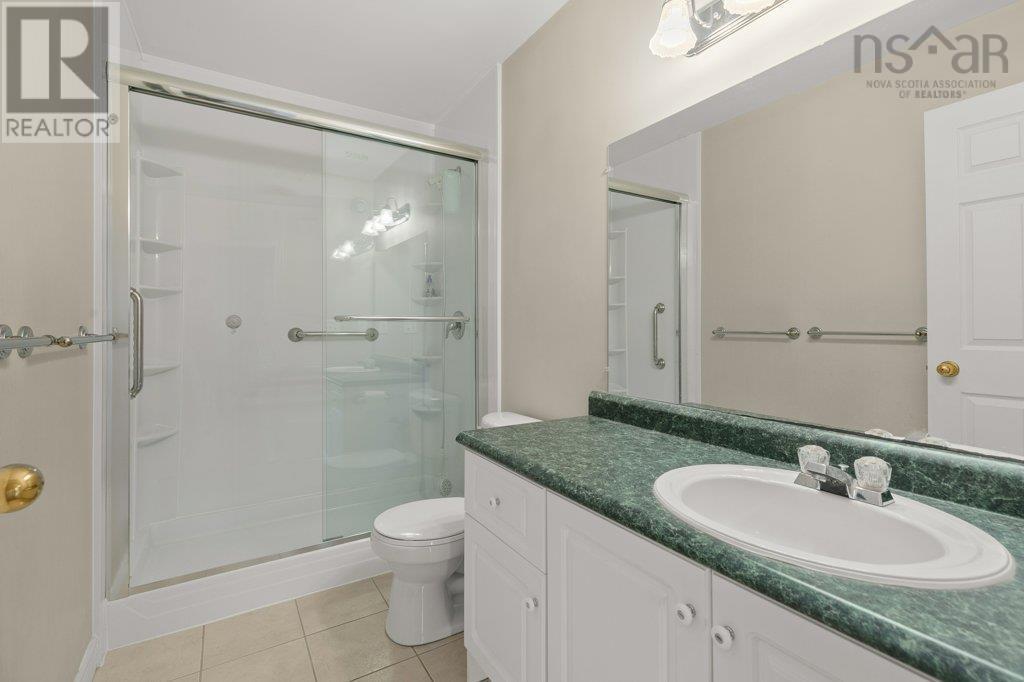 31 Parkmount Close - 32