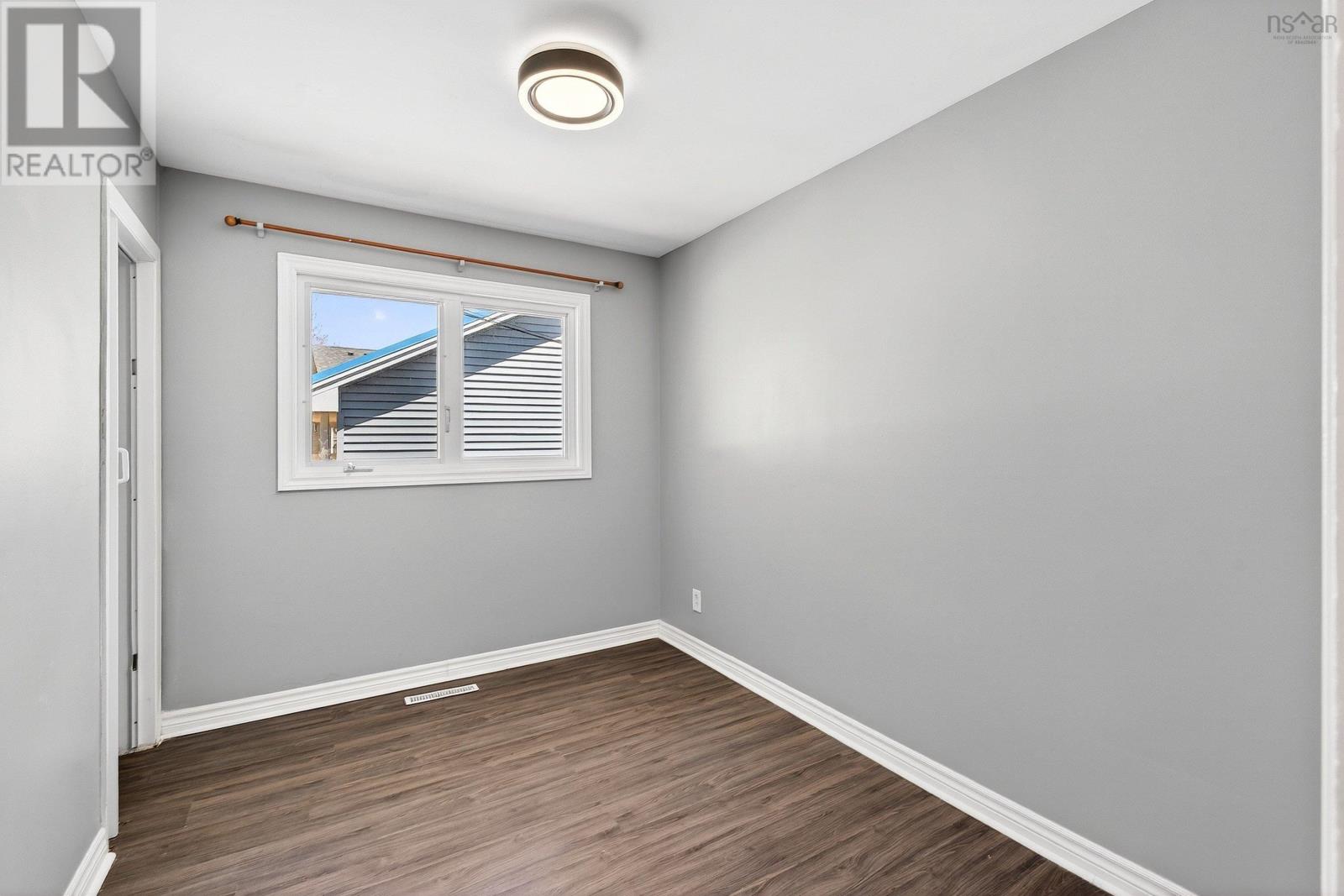 9 Kidston Road - 18