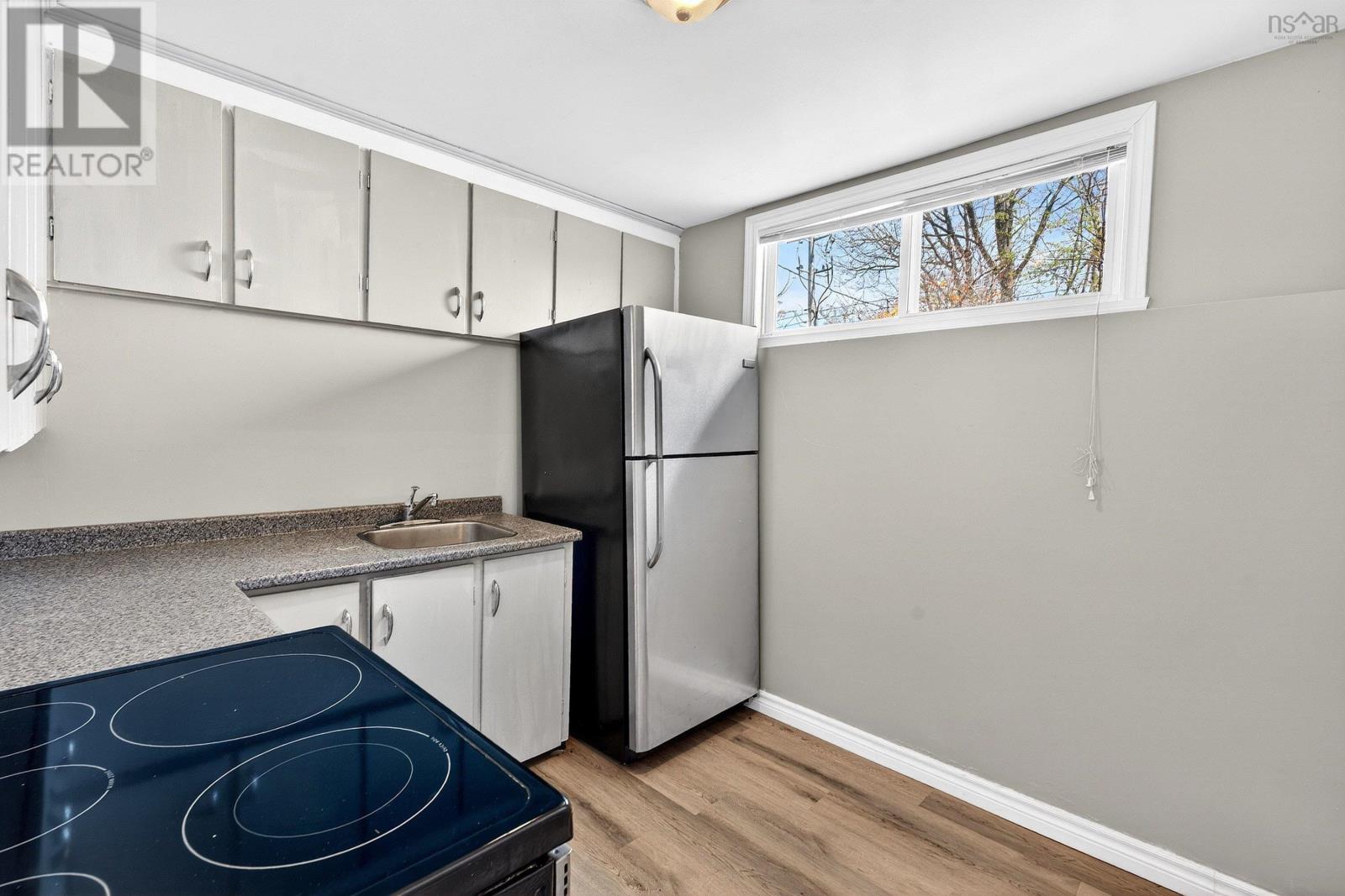 9 Kidston Road - 32
