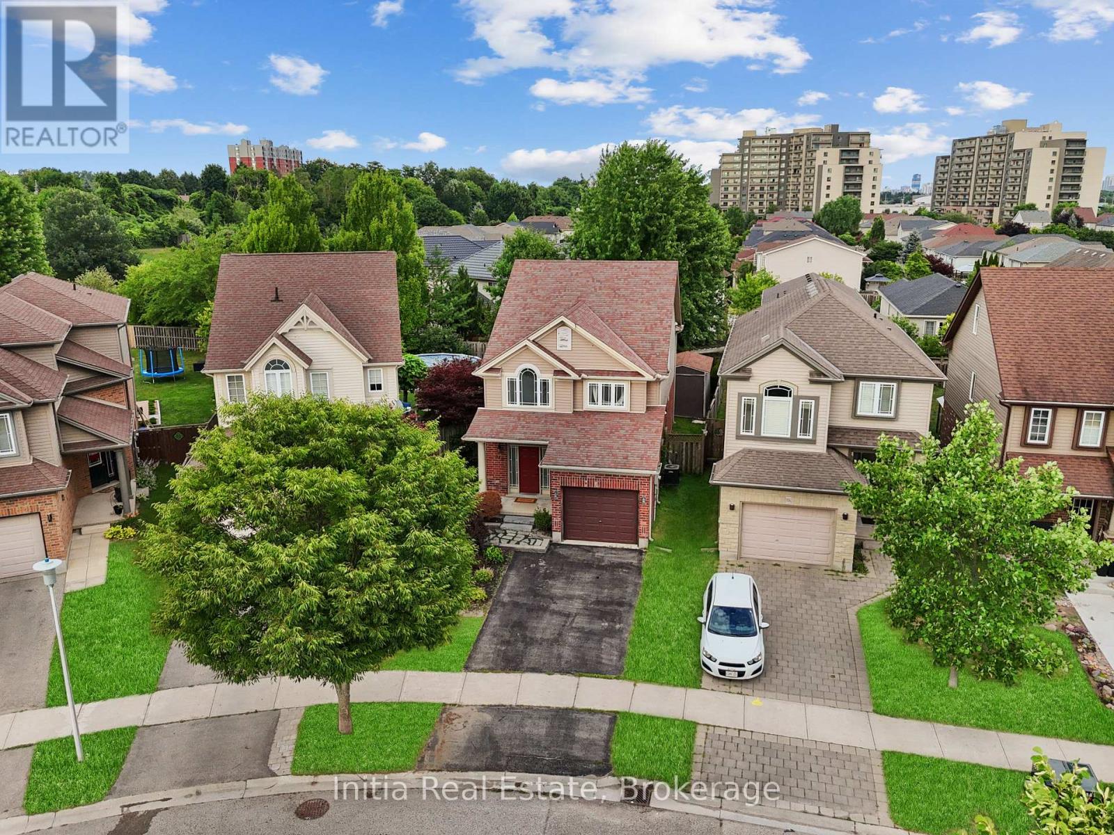 940 MAPLERIDGE STREET - Image 3