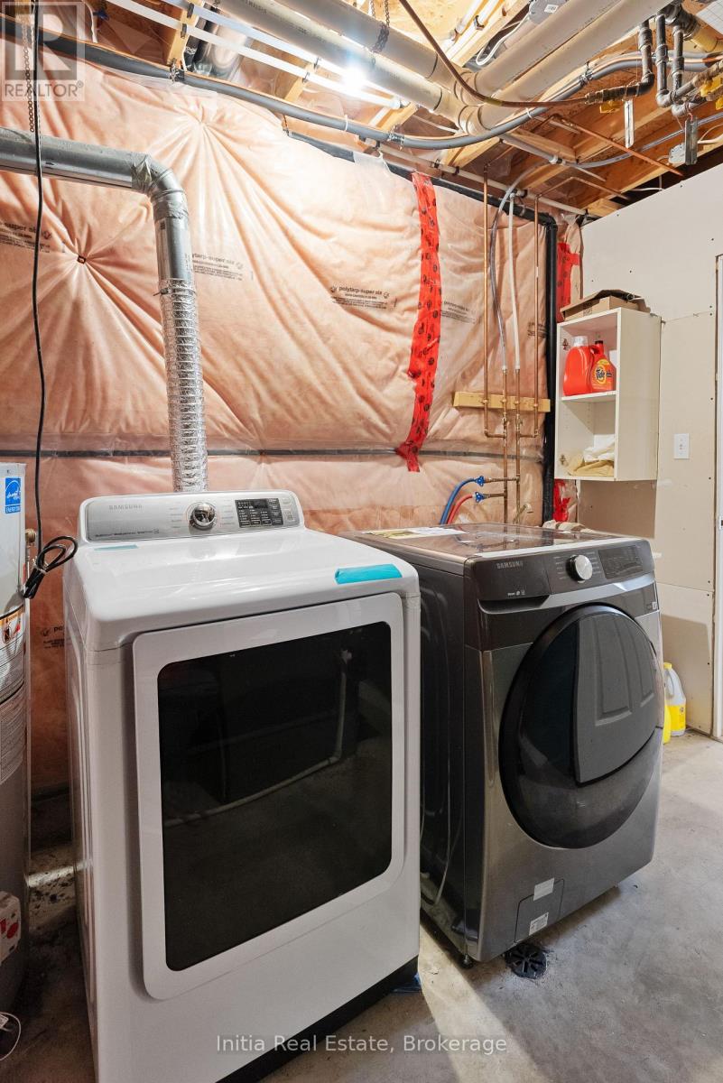 940 MAPLERIDGE STREET - Image 31