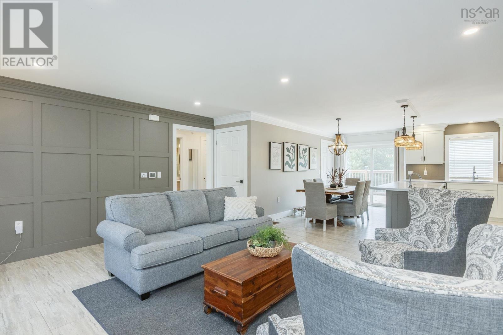 86 Pineo Street - 13