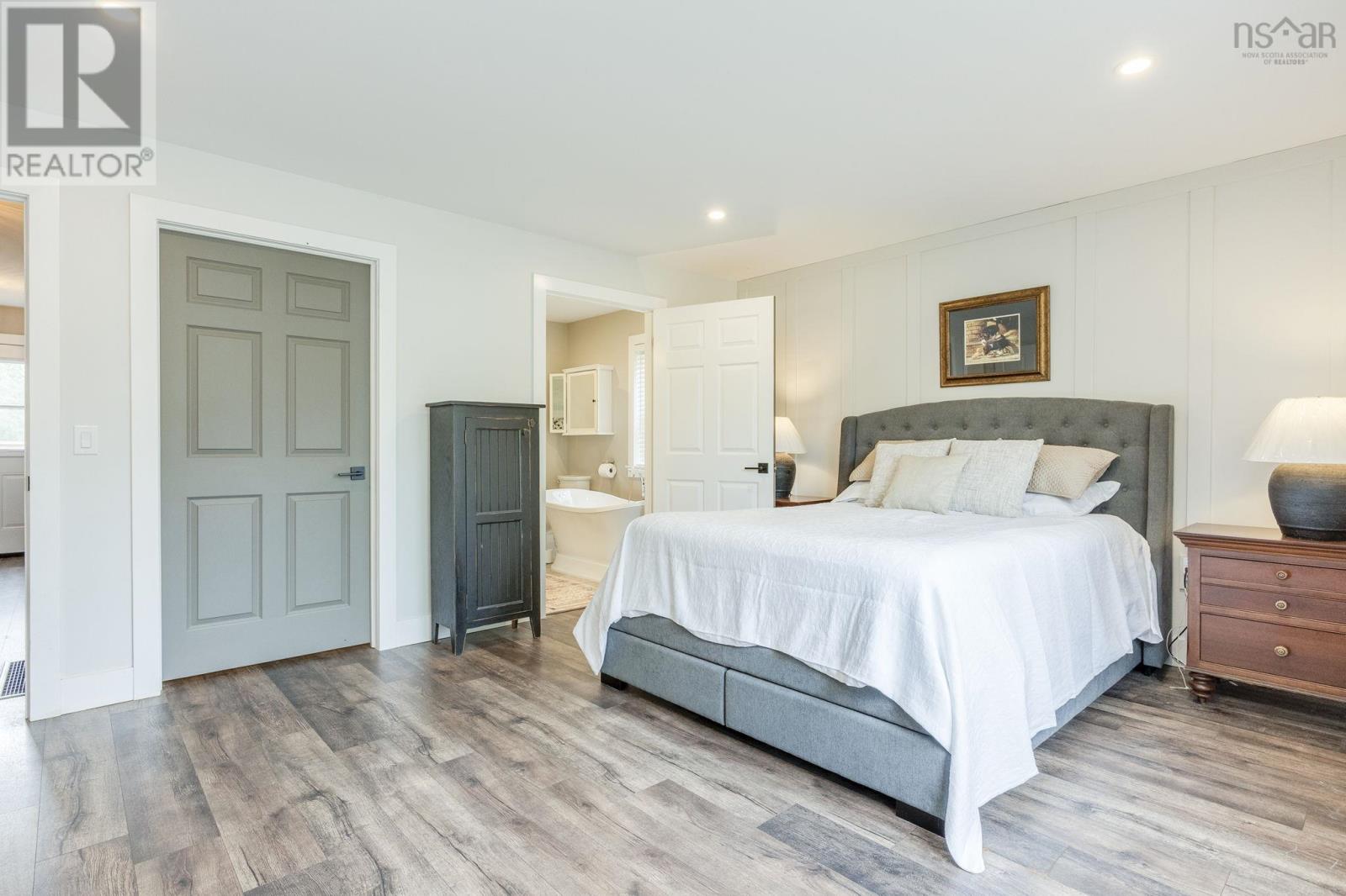86 Pineo Street - 25