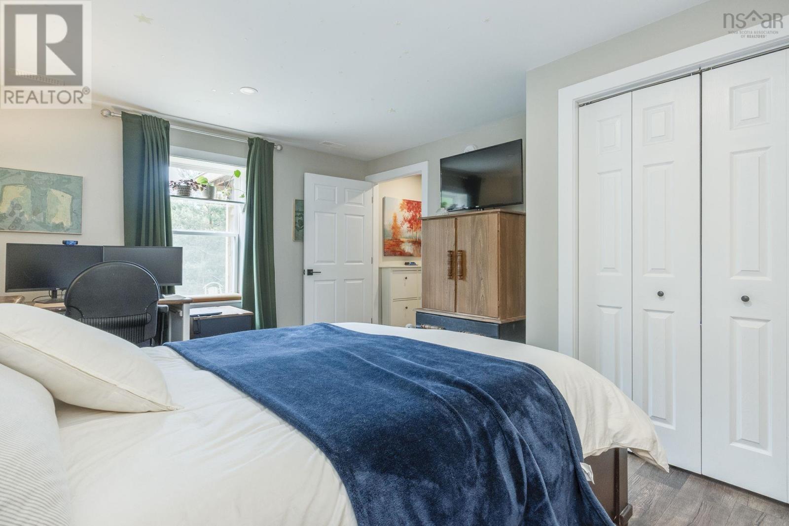 86 Pineo Street - 42