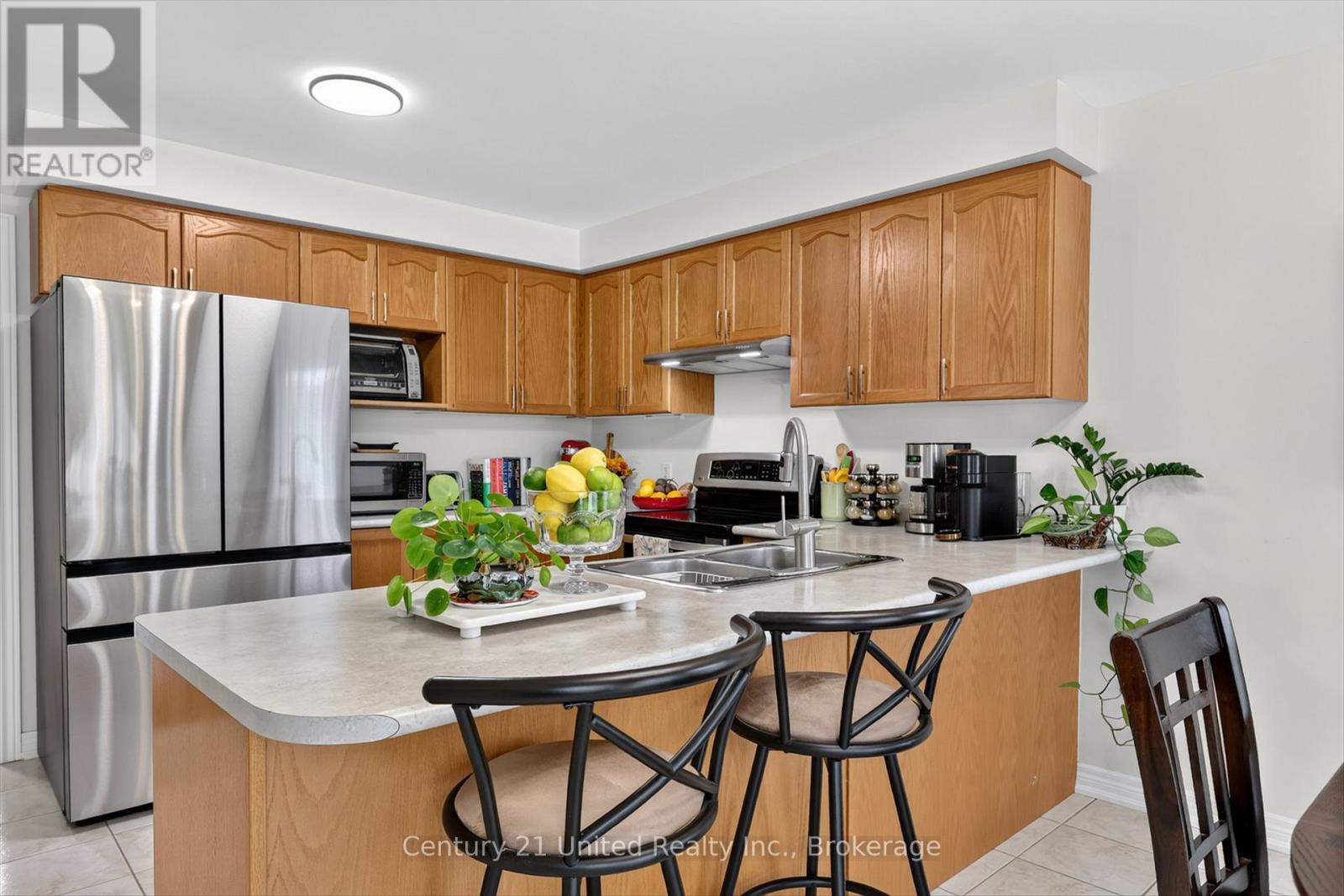 113 FARRIER CRESCENT - 16