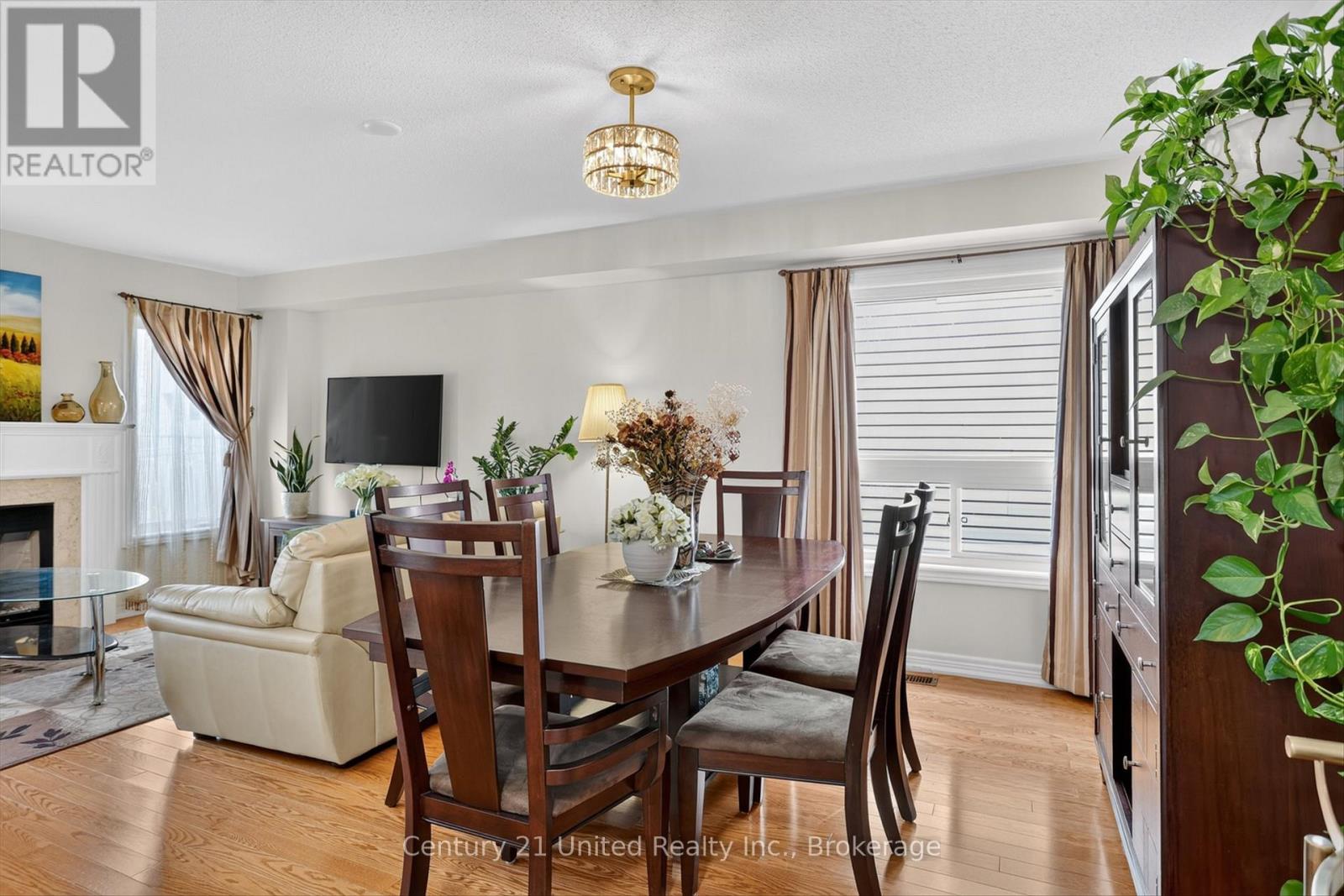113 FARRIER CRESCENT - 8