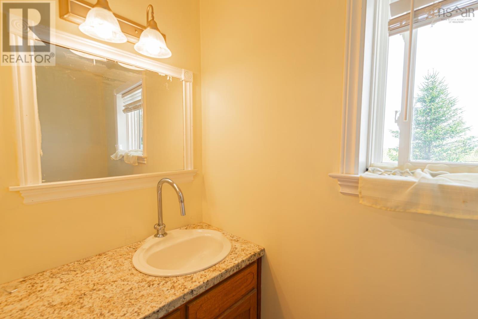 86 Mackay Road - 16