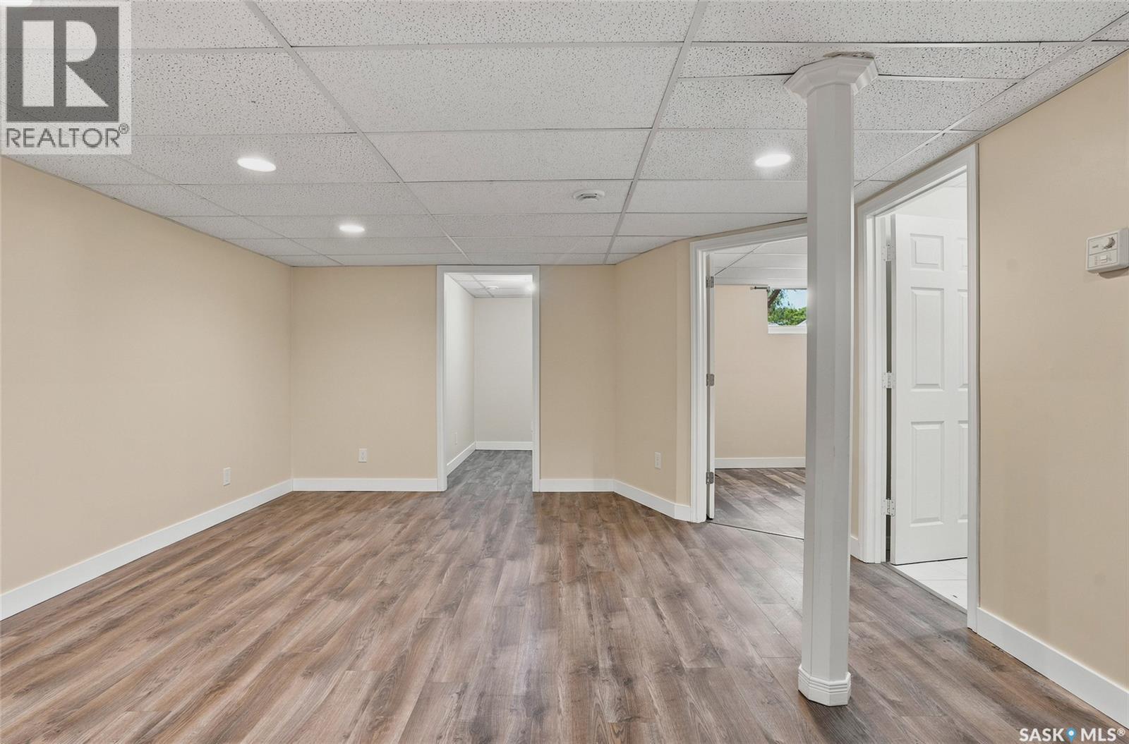 1016 K AVENUE N - Image 20