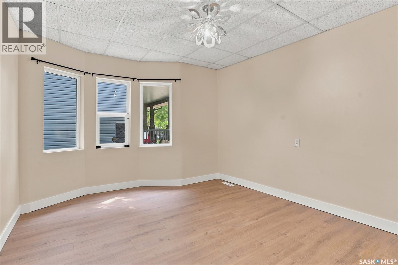 1016 K AVENUE N - 8