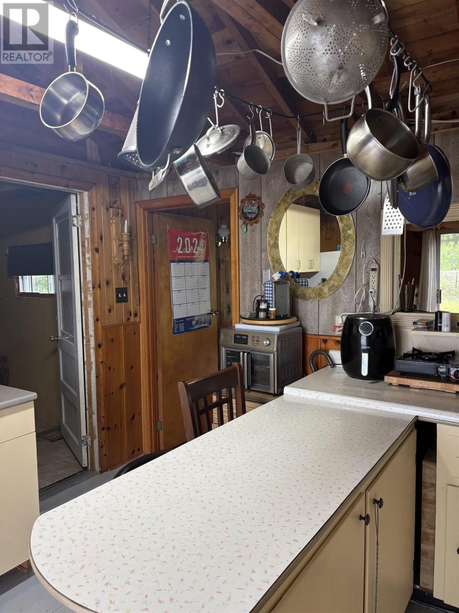 1733 Waterloo Road - 19