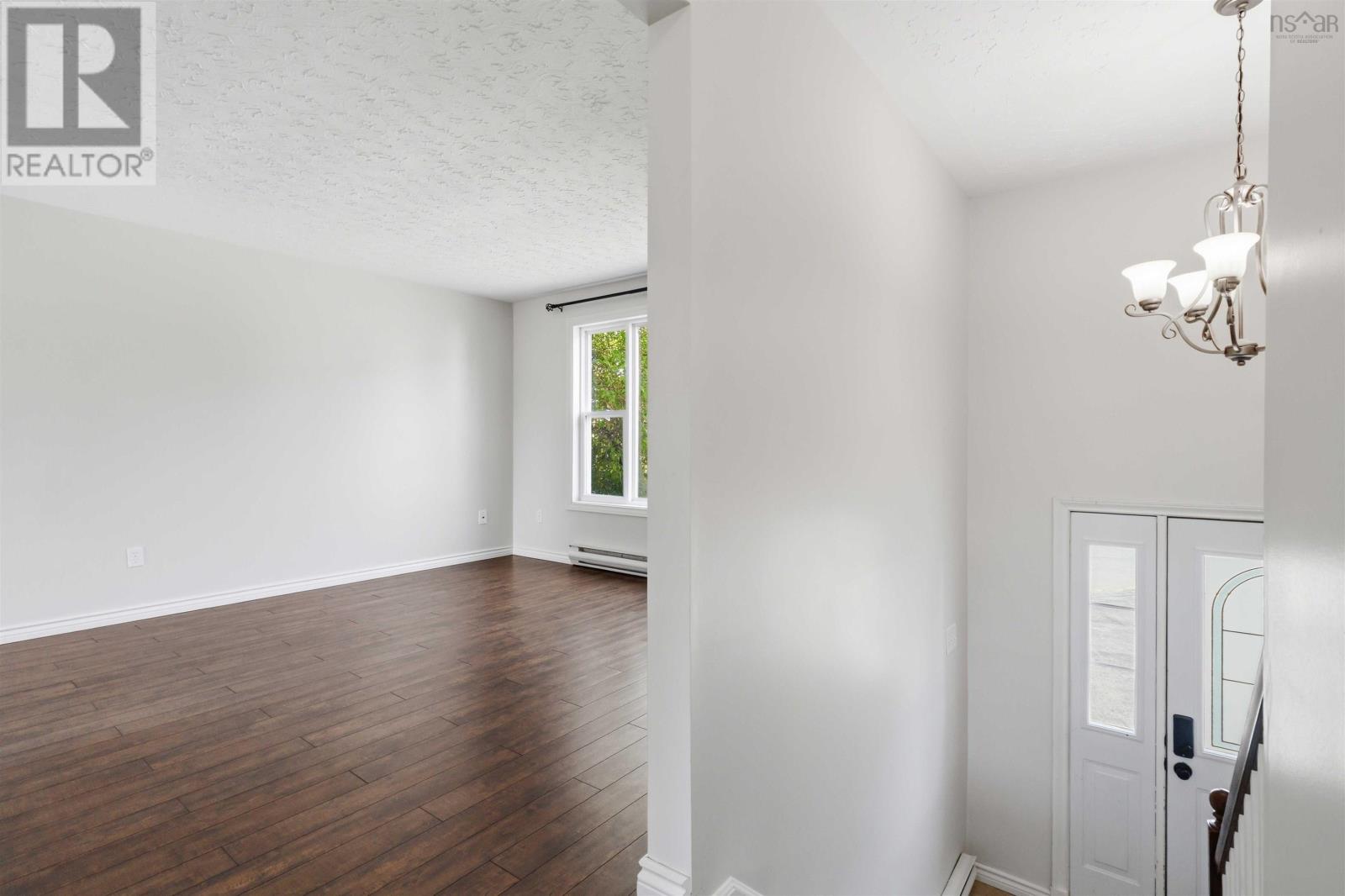 Property 21 of 48 of 23 Roseway Court