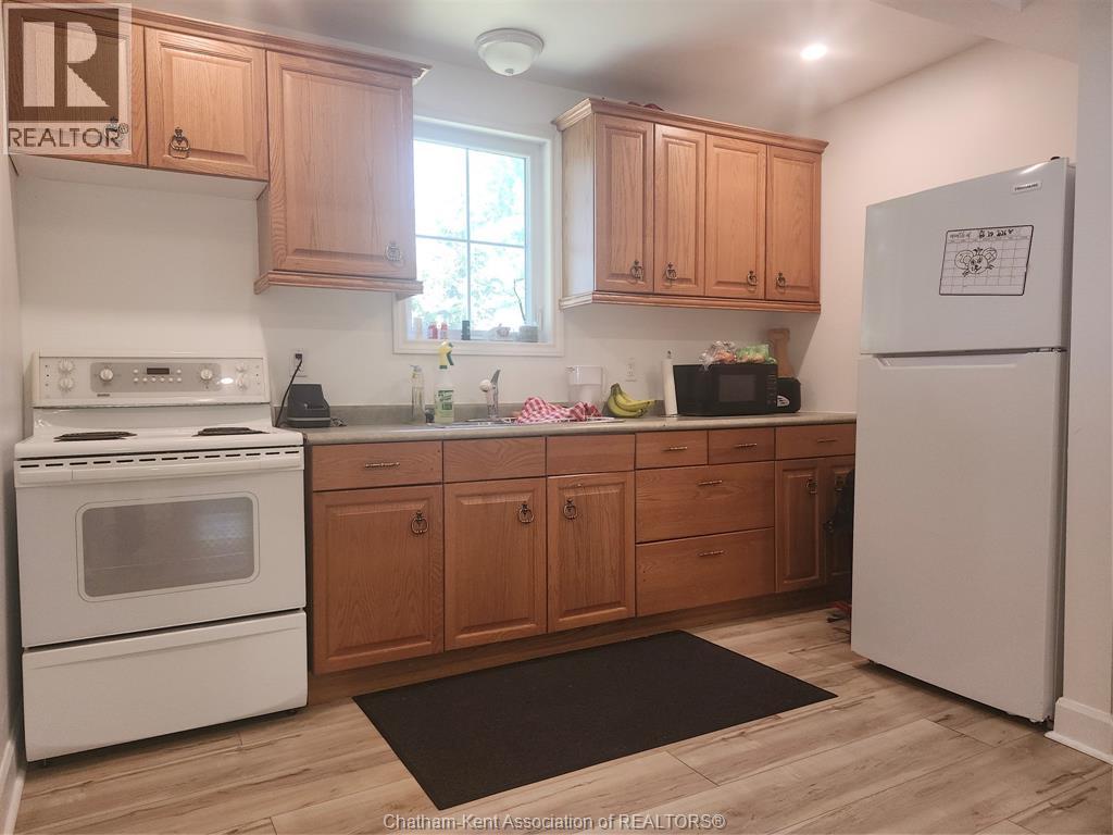 696 CAMERON ROAD - 3
