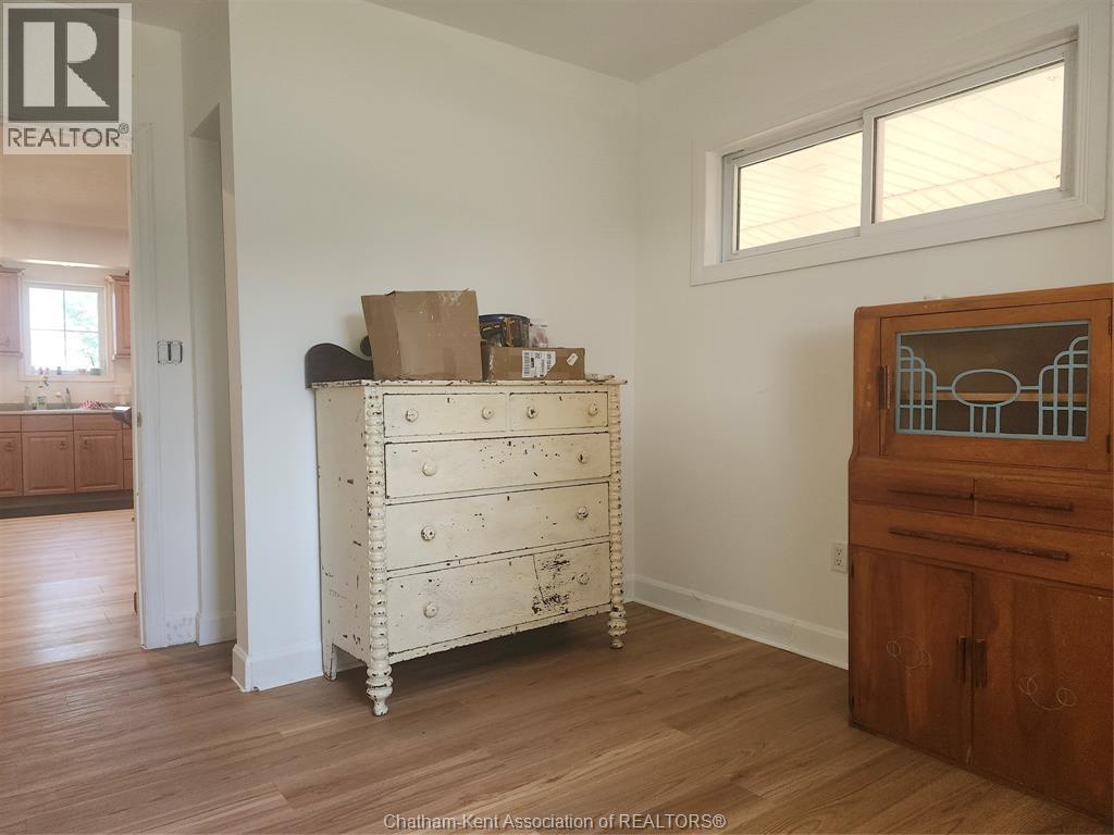 696 CAMERON ROAD - 9