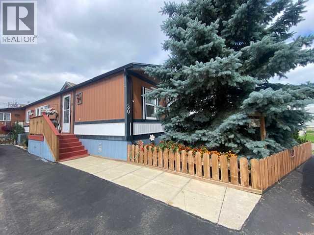 30 Lake Stafford Crescent E - 1