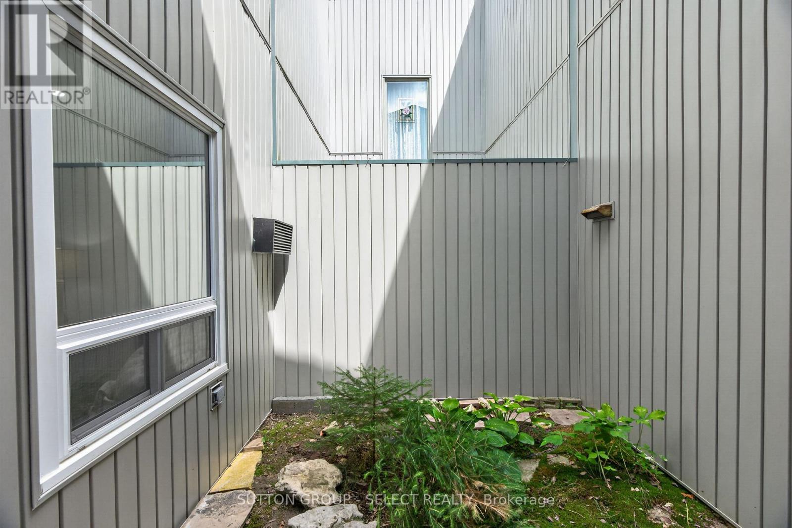 665 WOODCREST BOULEVARD - Image 10